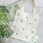 توت بگ - سفارشی | متقال گلدوزی | Away Art | 35*30 | پاپیون سبز