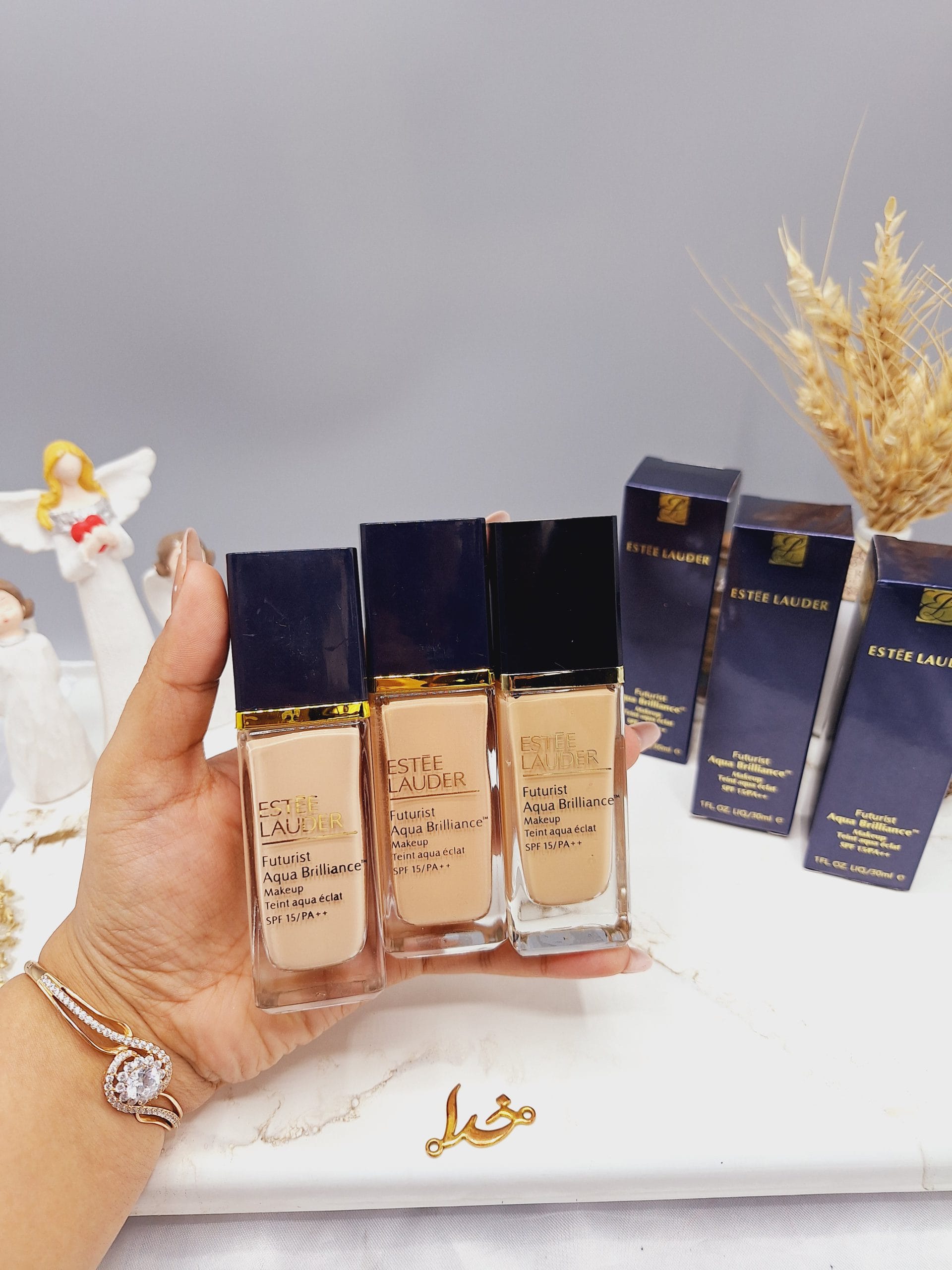 ۲۰۲۴۰۵۰۱_۱۱۳۸۴۷-scaled کرم پودر شیشه ای استی لادر Estee Luader با کیفیت عالی - Image 1