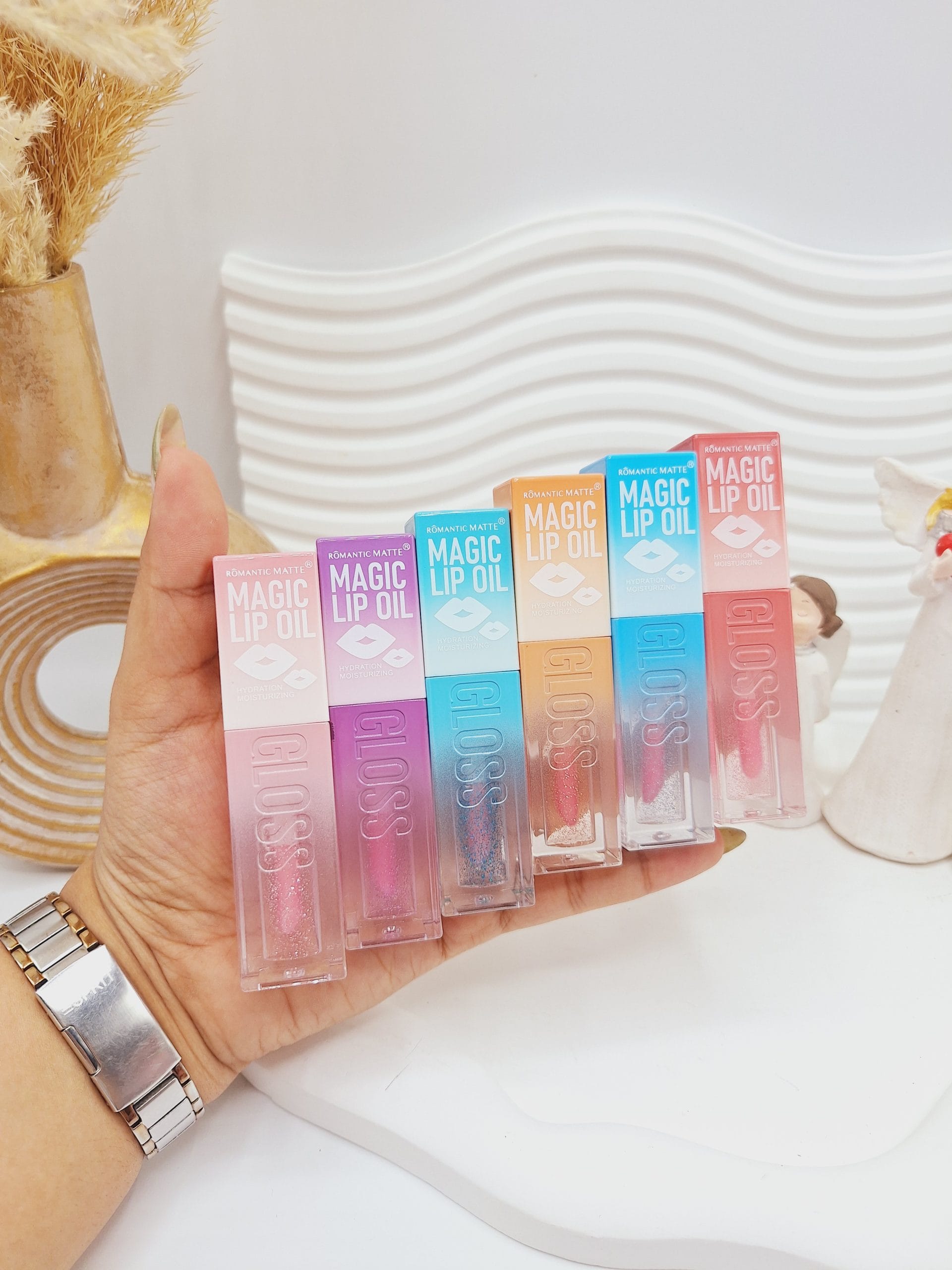 ۲۰۲۵۰۵۱۱_۲۱۰۰۵۴-scaled برق لب مات و حرارتی رنگی برند مجیک مناسب رفع خشکی و تغدیه کننده لب کد 7505 - Image 1