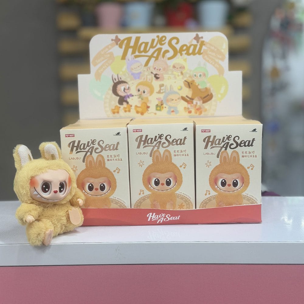 هوسیت عروسک لبوبو شانسی Have A Seat - Image 1
