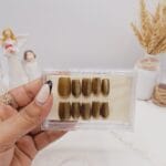 ناخن مصنوعی با مواد کاشت مدل آیس قهوه ای طلایی (به همراه پک اختصاصی)
