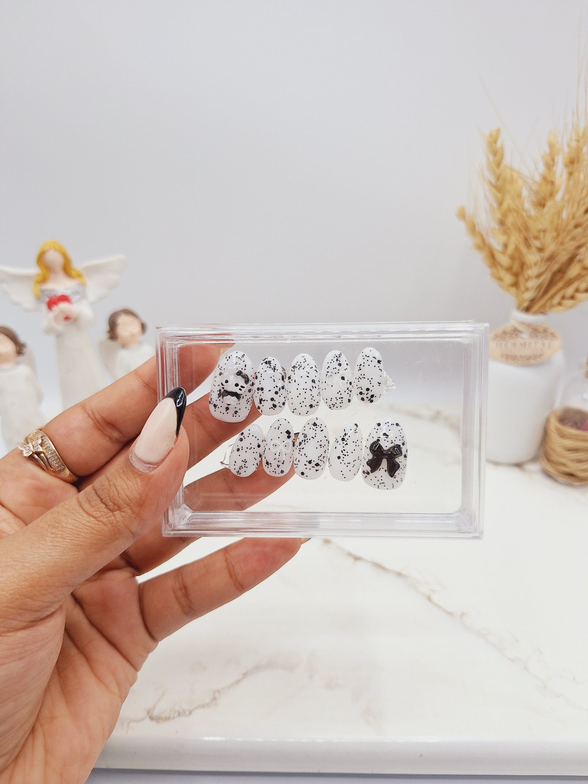 ۲۰۲۵۰۴۱۲_۱۳۱۴۰۵-scaled ناخن مصنوعی با مواد کاشت طرح ساده رنگ تخم مرغی (به همراه پک اختصاصی) - Image 1