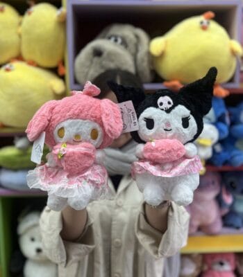 قلب به دست مینی عروسک