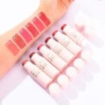 رژگونه استیکی پد دار برند کالر کاستل کد 6023