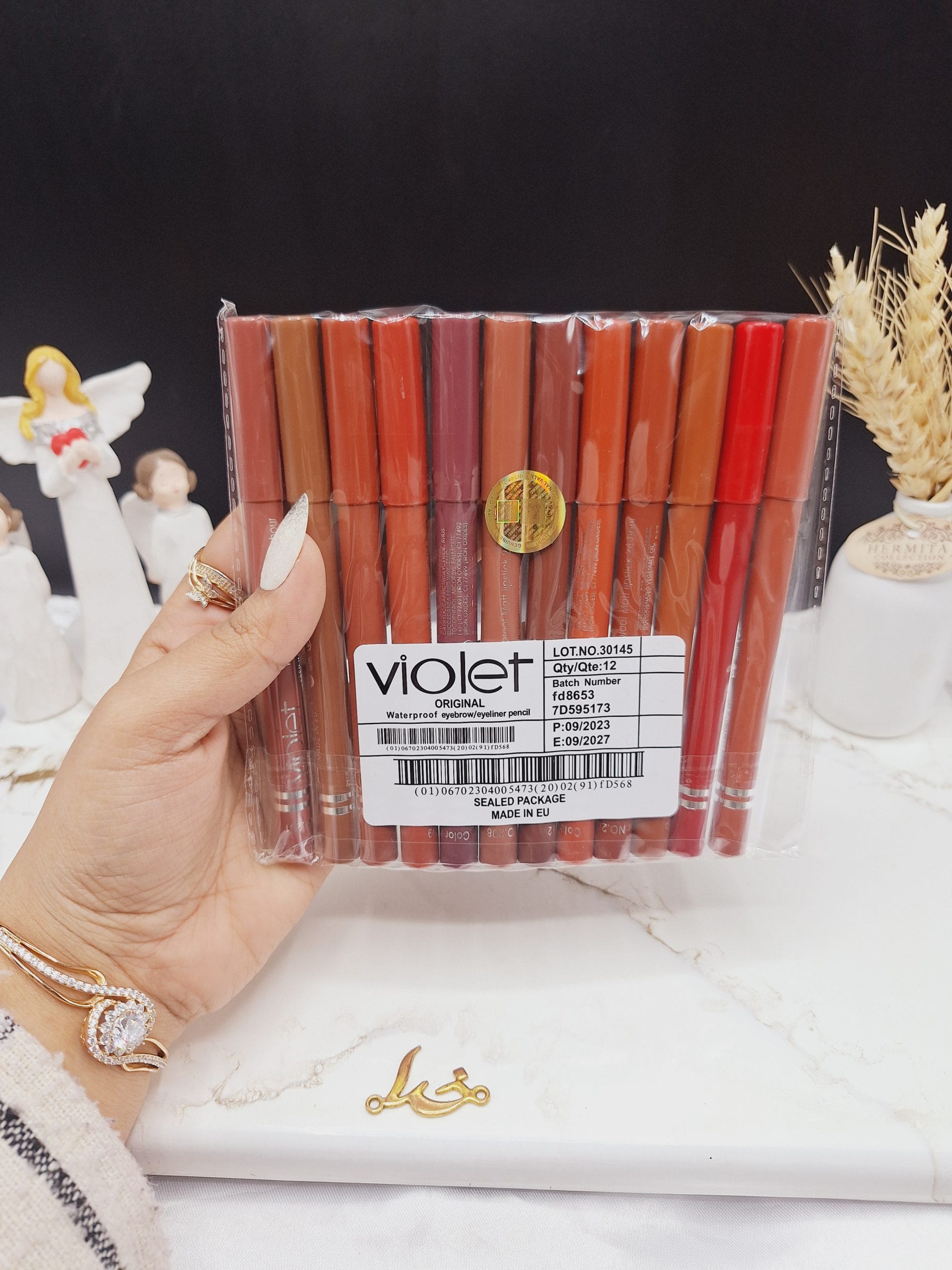 ۲۰۲۴۰۲۲۸_۱۱۱۸۱۸-scaled رژ مدادی بدون تراش برند ویولت Vio6 اصلی کد 30145 - Image 1