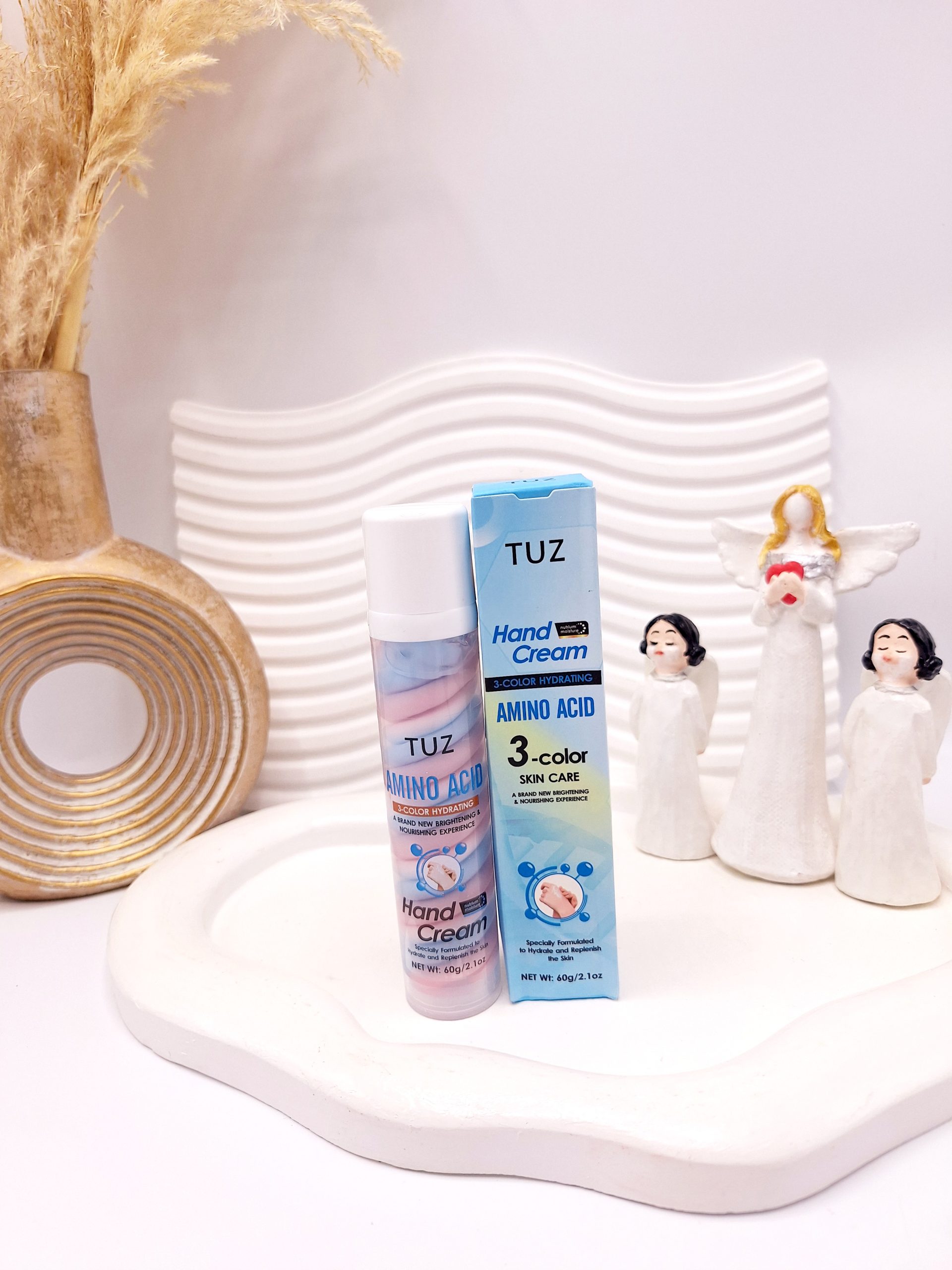 ۲۰۲۵۰۷۲۸_۱۱۳۵۴۲-scaled کرم دست روشن کننده و ضد لک آمینو اسید مارشمالو برند TUZ کد 7690 - Image 1