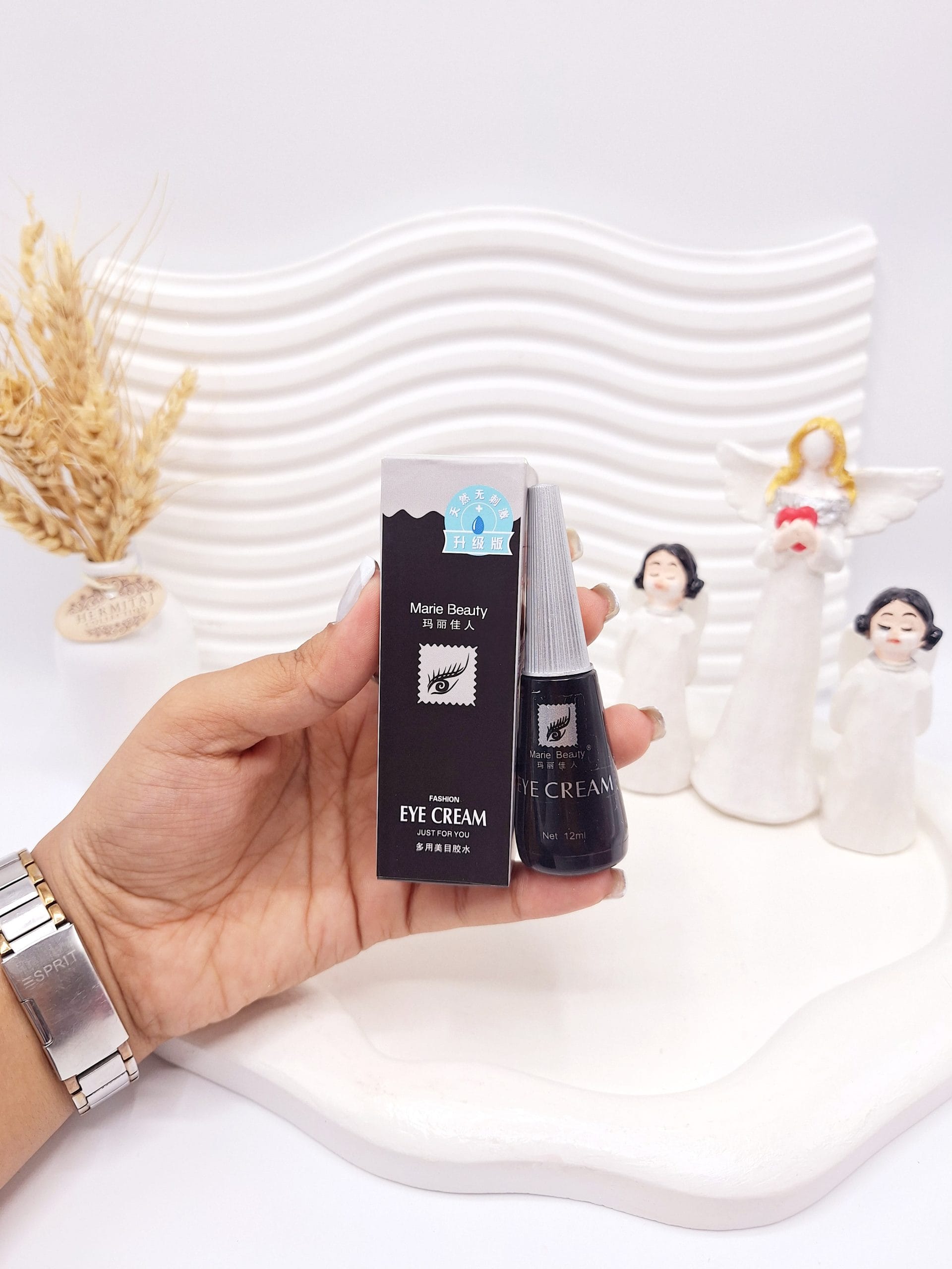 ۲۰۲۵۰۸۰۷_۱۴۳۷۰۷-scaled چسپ مژه کوزه ای Marie Beauty کد 2085 - Image 1