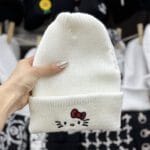 کلاه بافت کیتی سفید