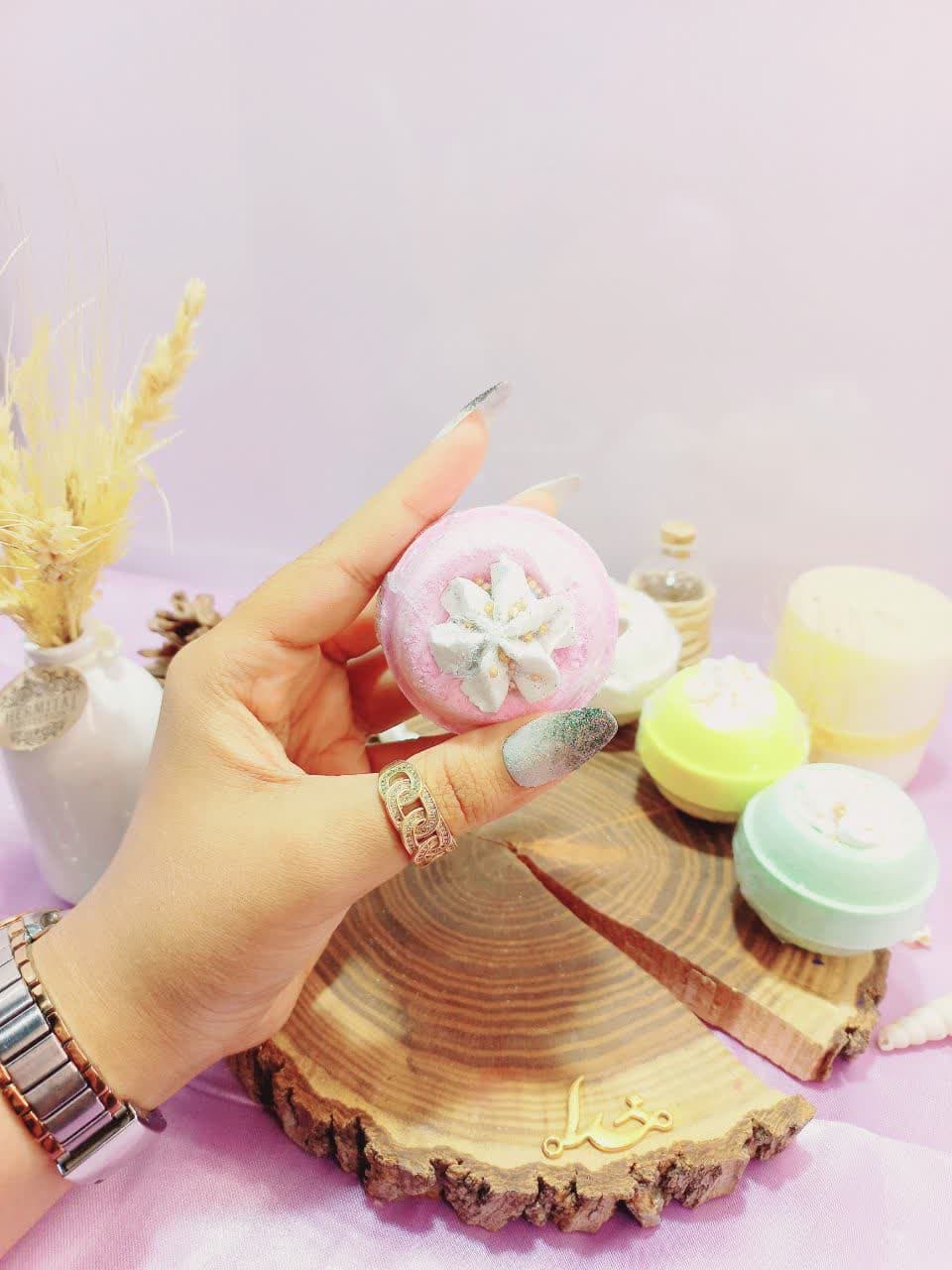 photo_2023-04-19_22-32-43 کوکتل و پدیکور توپی خامه ای 80 گرمی با کیفیت با جوشش عالی - Image 1