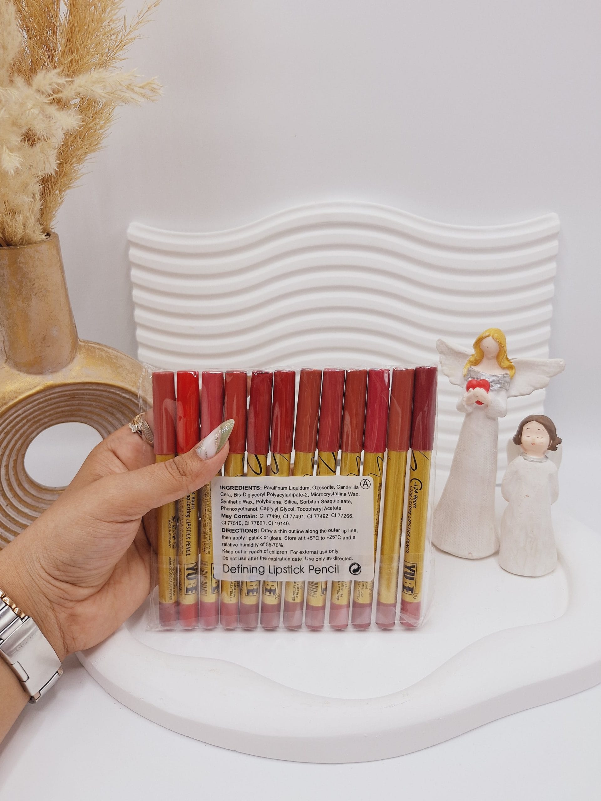 ۲۰۲۵۰۴۲۶_۱۰۲۴۴۴-scaled پک 12 تایی رژ مدادی برند YUBE پوکه طلایی کد B - Image 1