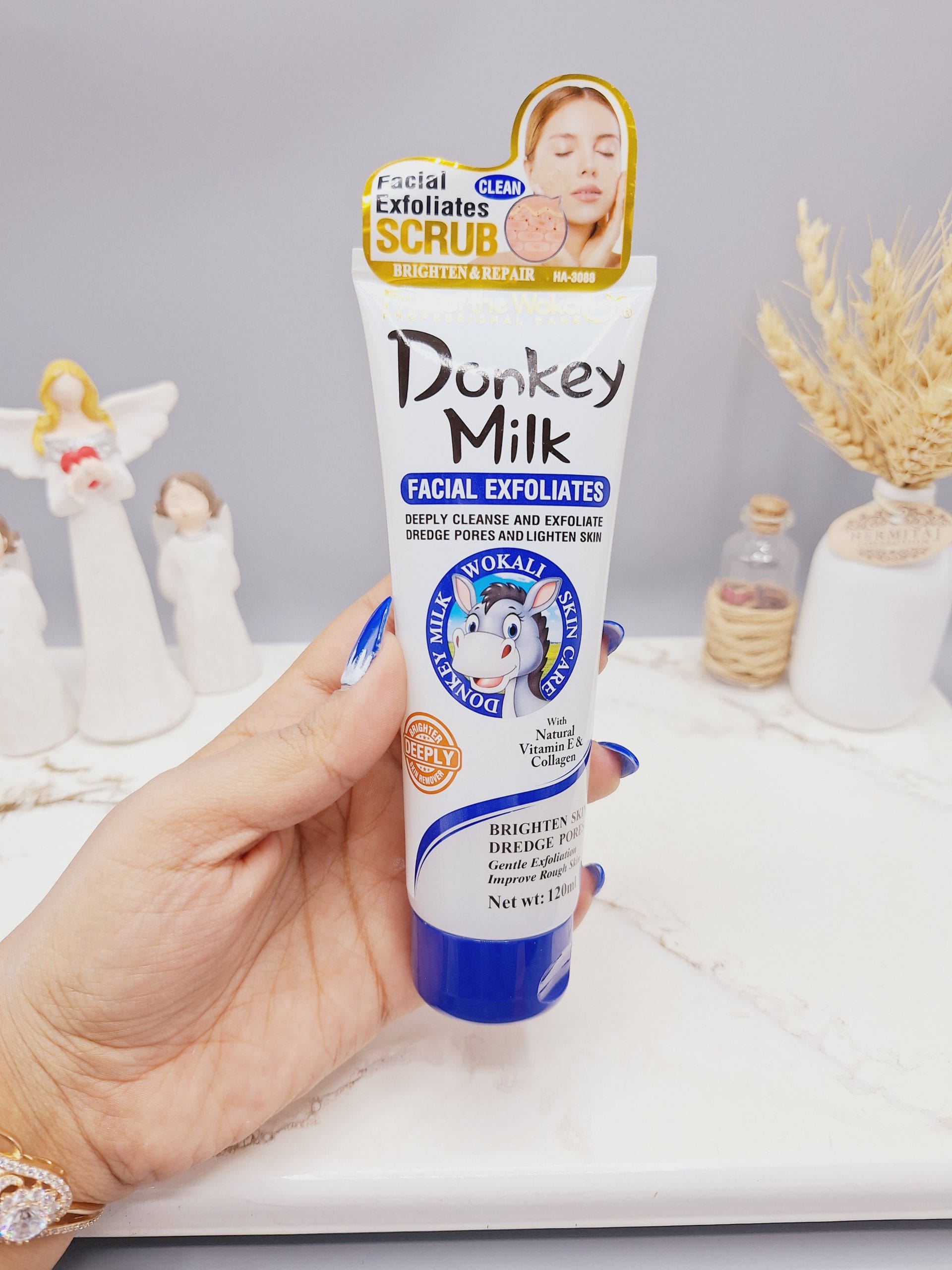 ۲۰۲۴۱۲۲۴_۱۷۰۱۲۵-scaled اسکراب لایه بردار روشن کننده صورت و بدن شیر الاغ ووکالی حجم 120 میل آبی کد HA-3088 - Image 1