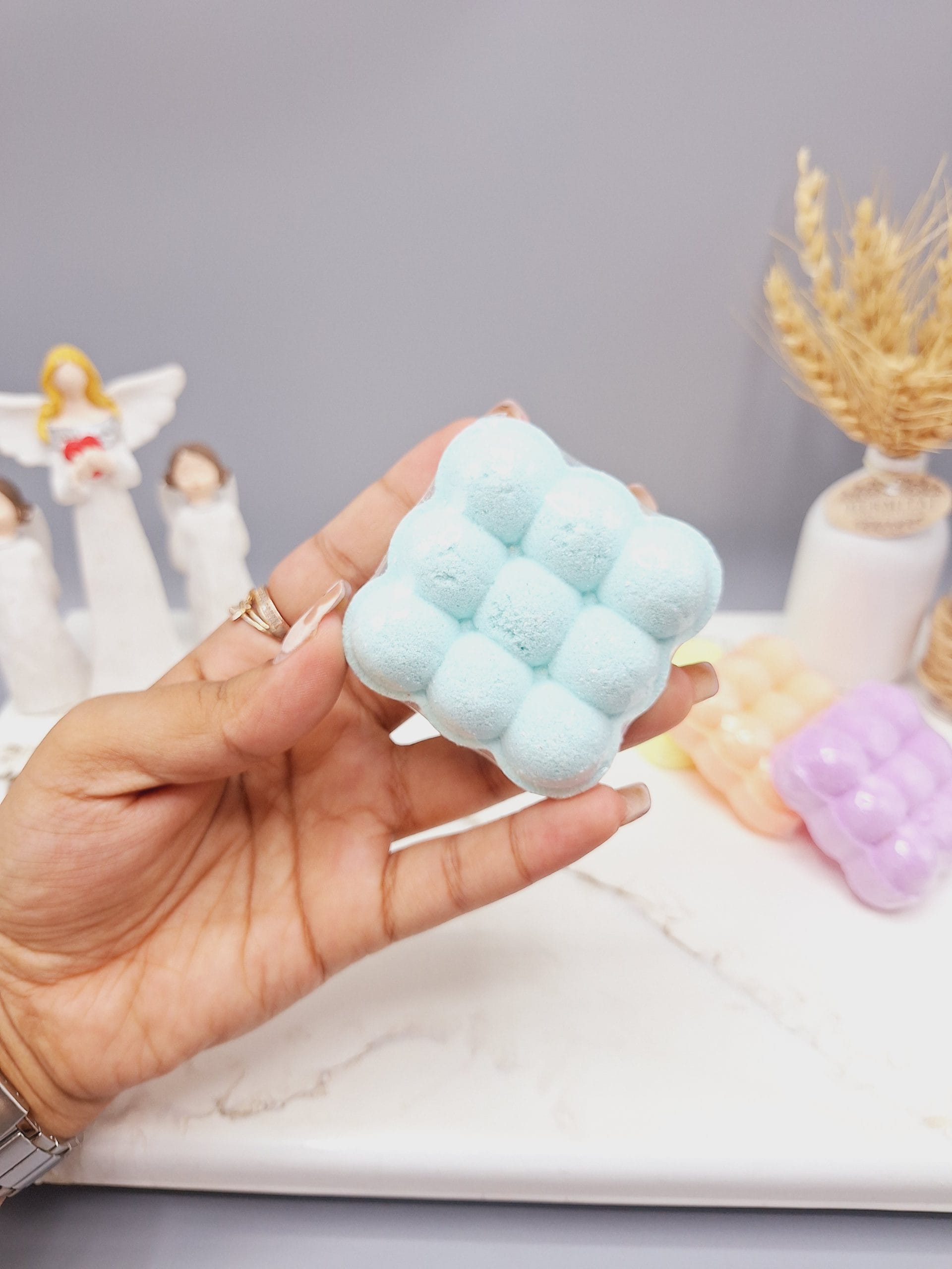 ۲۰۲۴۰۸۱۹_۱۱۴۵۴۷-scaled کوکتل و پدیکور طرح وافل وزن 60 گرم - Image 1