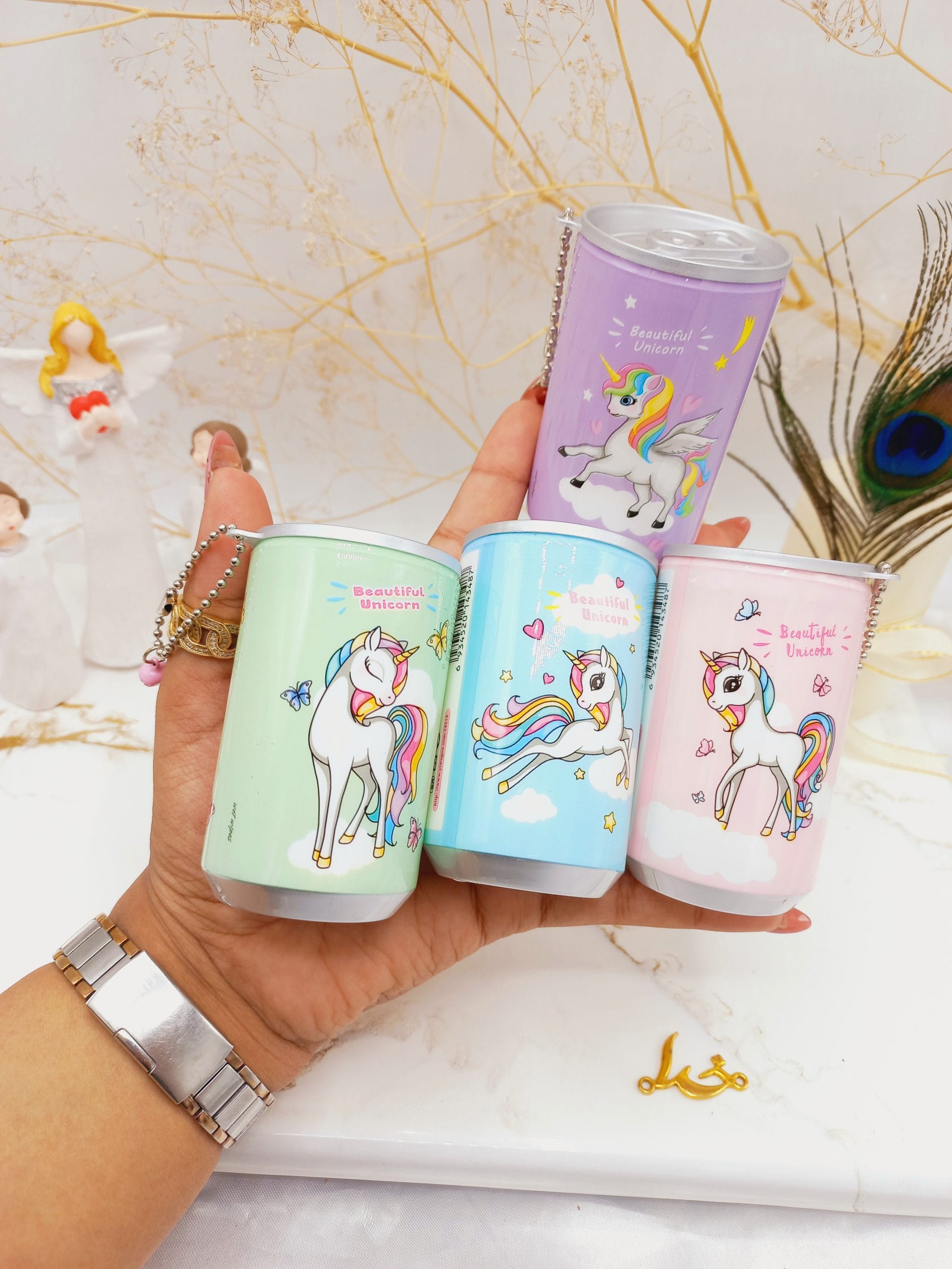 ۲۰۲۳۰۸۱۶_۱۳۳۸۴۷-scaled دستمال مرطوب قوطی دایره ای طرح اسب تک شاخ وارداتی و باکیفیت کد F021 - Image 1