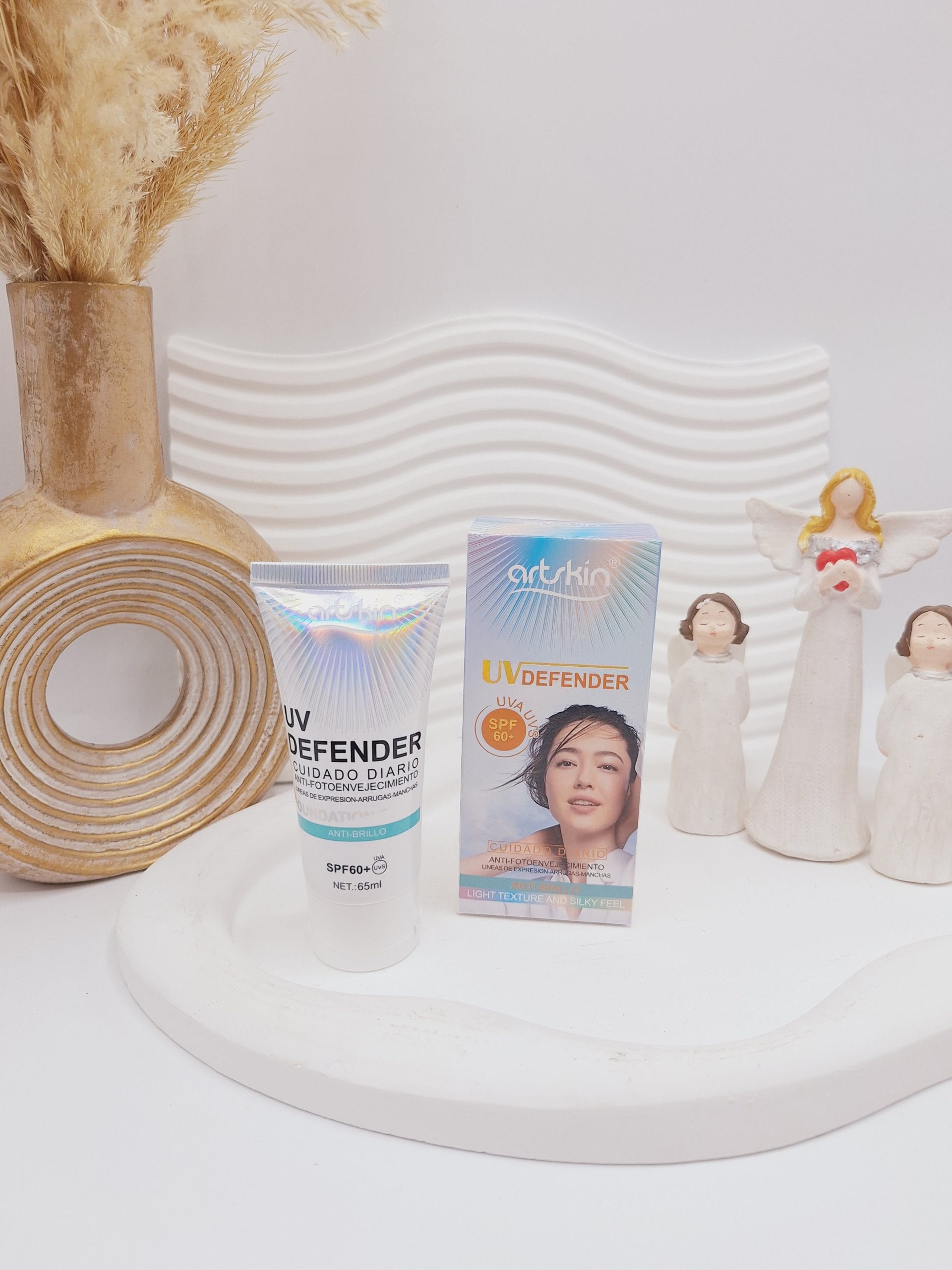 ۲۰۲۵۰۵۰۴_۱۱۰۱۲۴-scaled ضدآفتاب کرم پودری spf60 برند آرت اسکین کد 9740 - Image 1